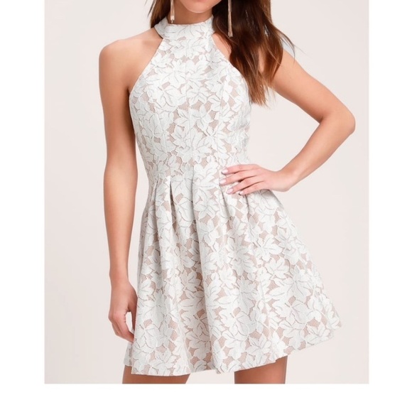 Lulus Seasons of Love Lace Halter Skater Dress
New - Picture 4 of 6